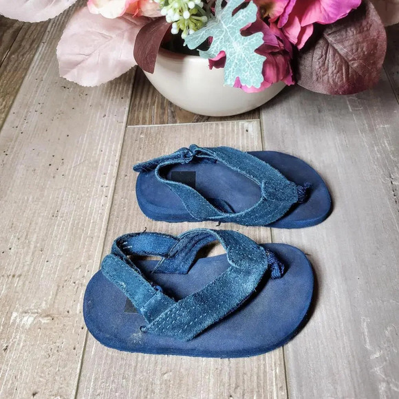 Baby Gap Surf Sandals, Elysian Blue, Size 5/6 - Picture 3 of 6